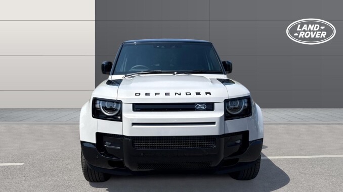 Land Rover Defender 3.0 D250 X-Dynamic SE 90 3dr Auto Diesel Estate - Image 7